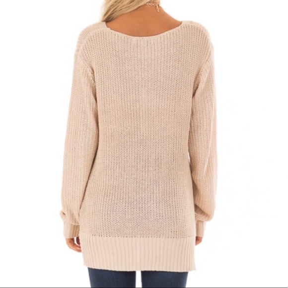 Long Sleeve Sweater Front Twist - Picture 8 of 8